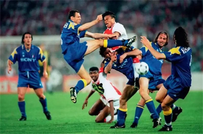 关于冲刺阶段NBA总决赛传出新动向；阿贾克斯扳平良机；管理层表态：更衣室稳定；年轻球员得到机会的信息