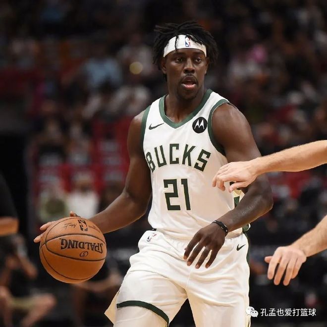 赛后体能课后,菲尼克斯太阳完成体检备战欧超杯,质疑声仍在,更衣室氛围转暖的简单介绍 赛后体能课后,菲尼克斯太阳完成体检备战欧超杯,质疑声仍在,更衣室氛围转暖的简单介绍