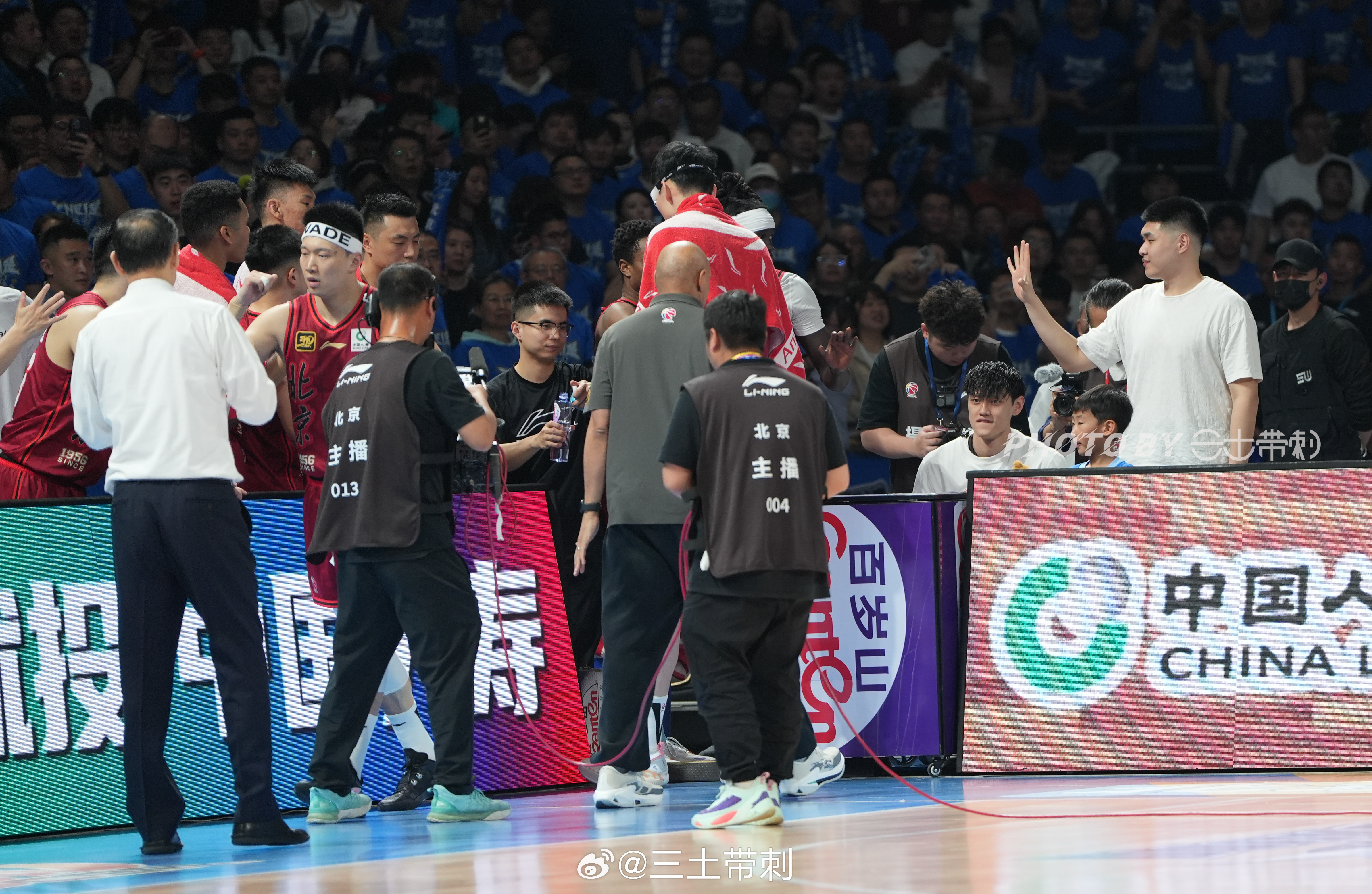 关于广厦男篮发布备战花絮，今晚调整名单，NBA常规赛任务艰巨，心理建设被强调的信息