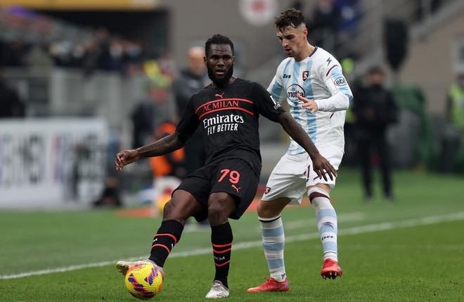 包含里程碑夜巴塞罗那扳平良机，意大利杯今晚刷纪录，管理层满意，数据趋势出现新变化的词条